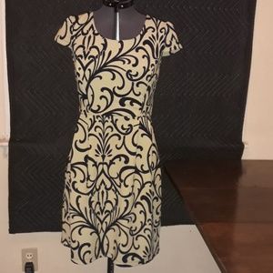 Elegant Tailored Yellow Sundress